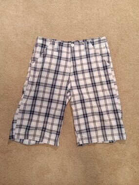 Vintage 90/ 2000s South Pole Men's Shorts (32W)